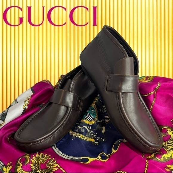 GUCCI
Leather Whipstitch Trim Loafers - Picture 1 of 13